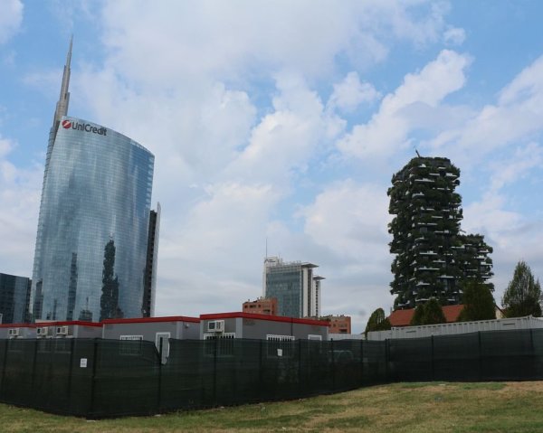 Milánó függőleges erdeje