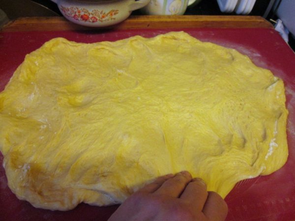 Mákkal, dióval töltött fánk